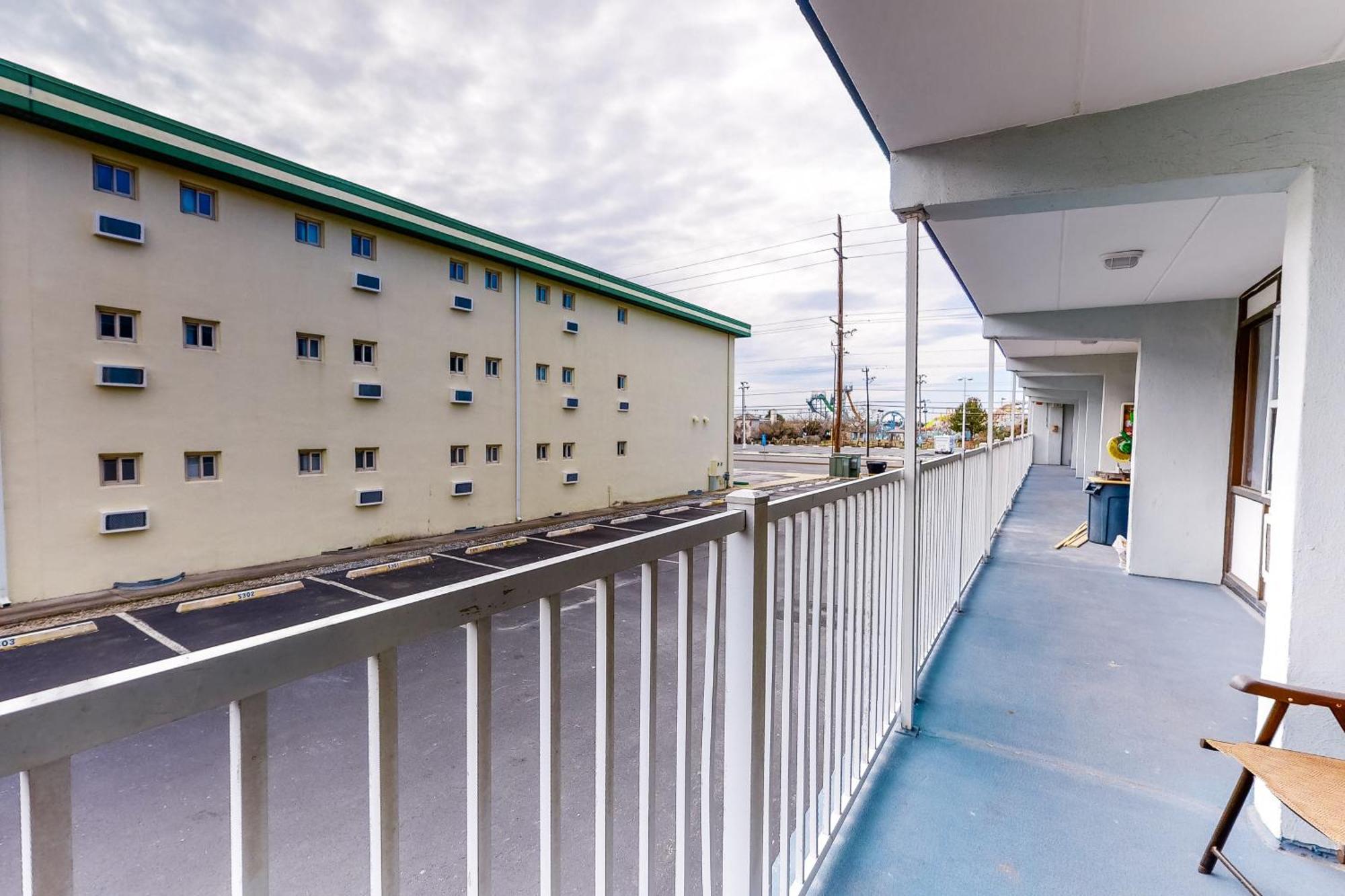Three Cheers Apartment Ocean City Bilik gambar